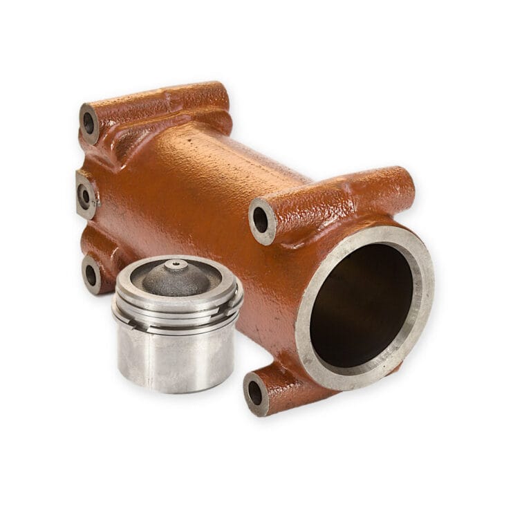 Cylinder podnośnika z tłokiem URSUS C-330 (pierścienie metalowe)