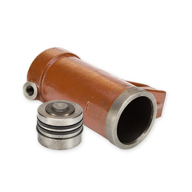 Cylinder podnośnika z tłokiem URSUS C-360